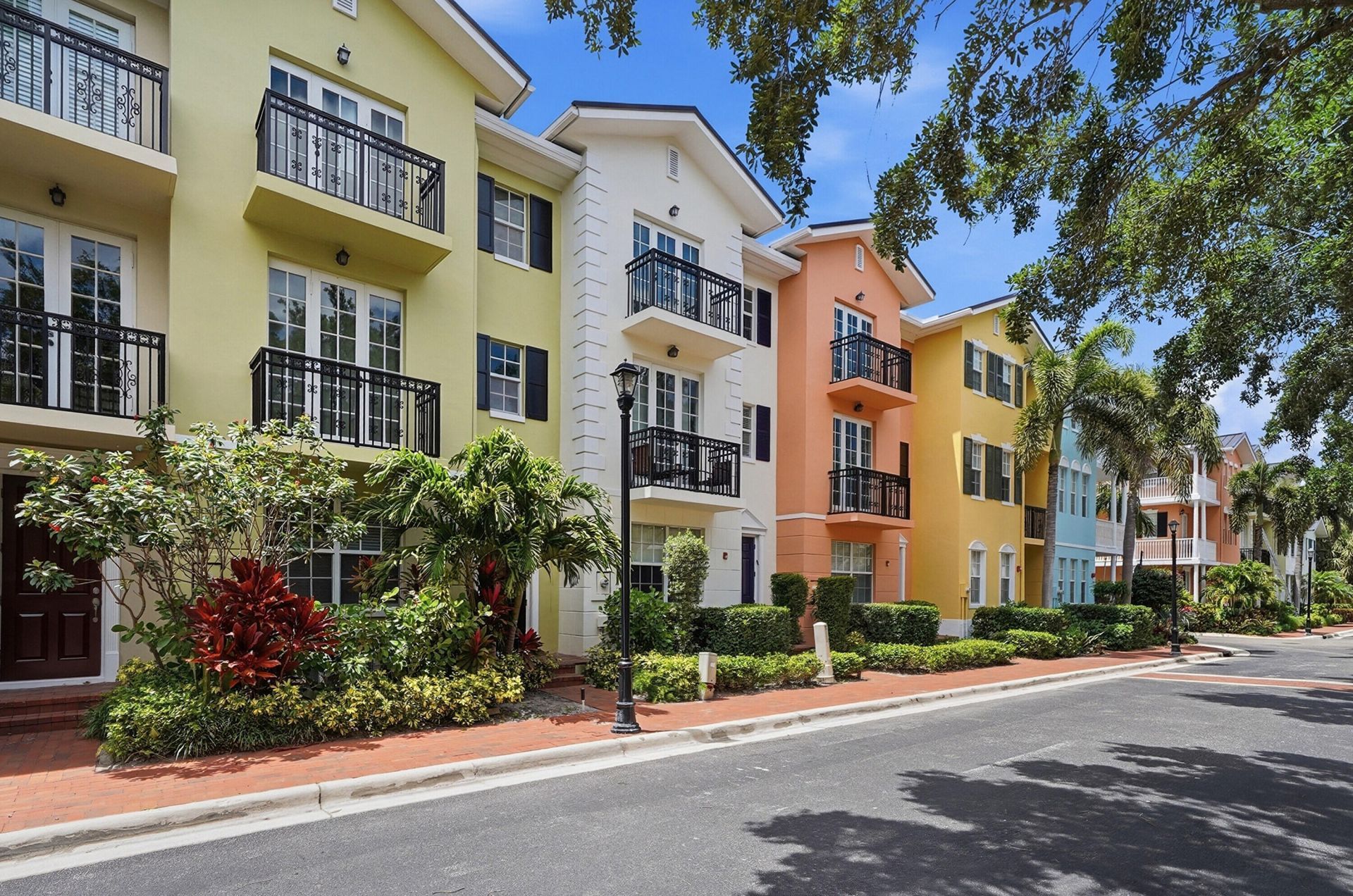 1050 E Heritage Club Circle, Delray Beach, FL 33483 Photo