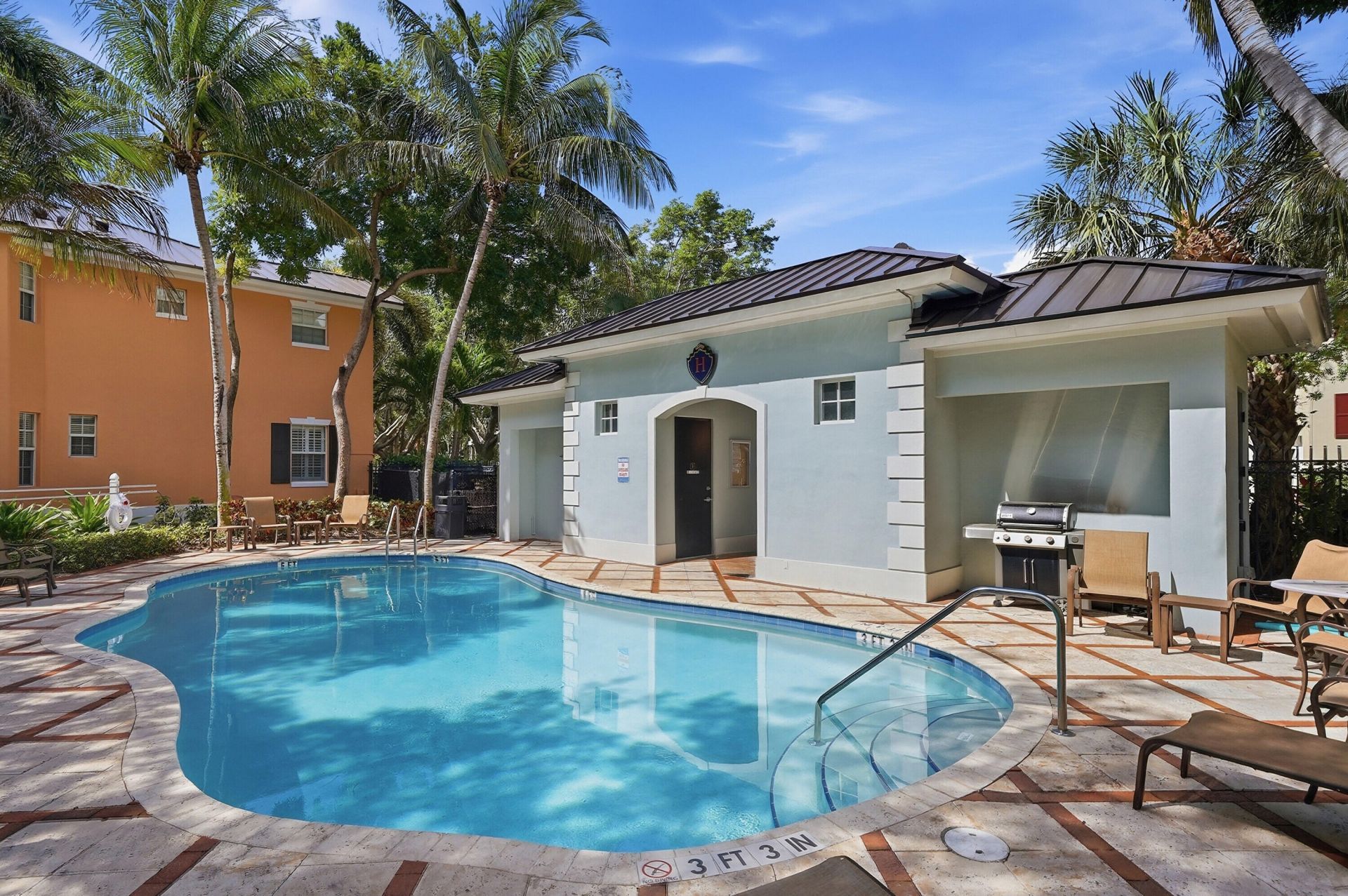 1050 E Heritage Club Circle, Delray Beach, FL 33483 Photo