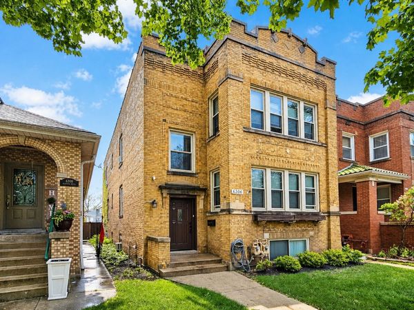 6306 W Holbrook Street, Chicago, IL 60646