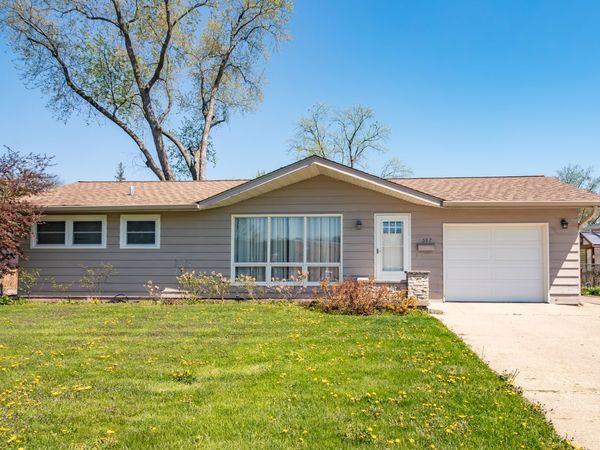 597 Nash Road , Crystal Lake, IL 60014