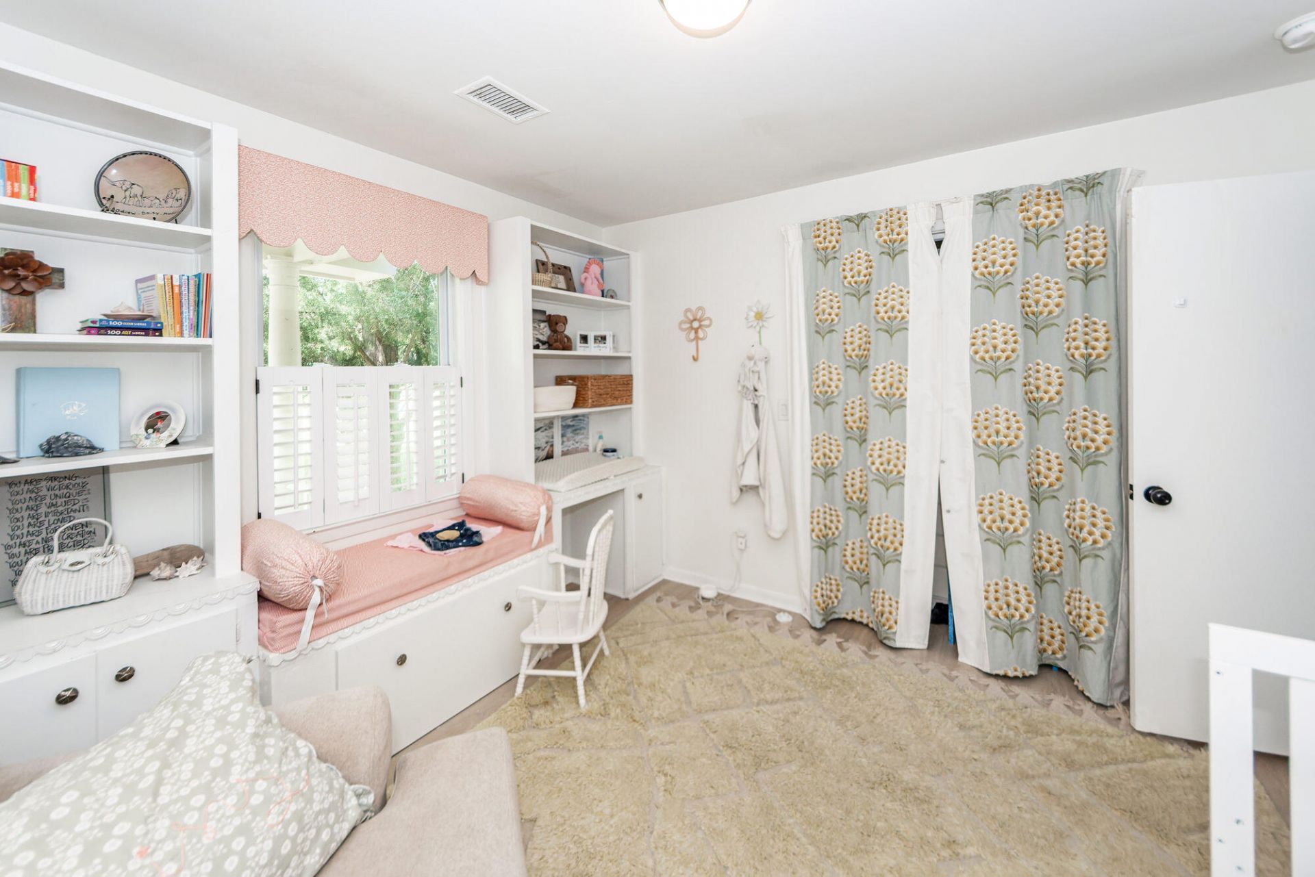 2045 Lake Avenue Photo 18