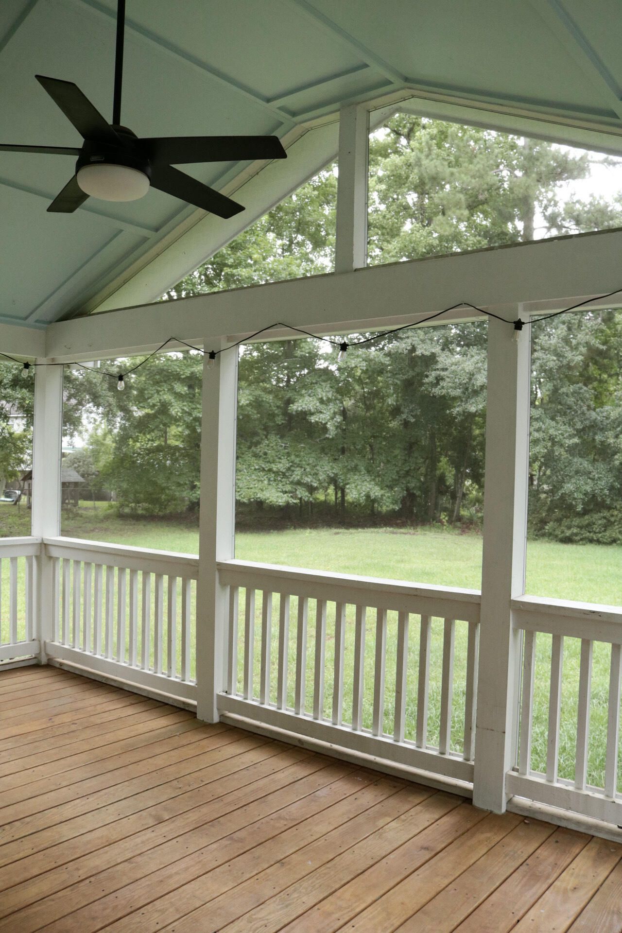 2045 Lake Avenue Photo 18