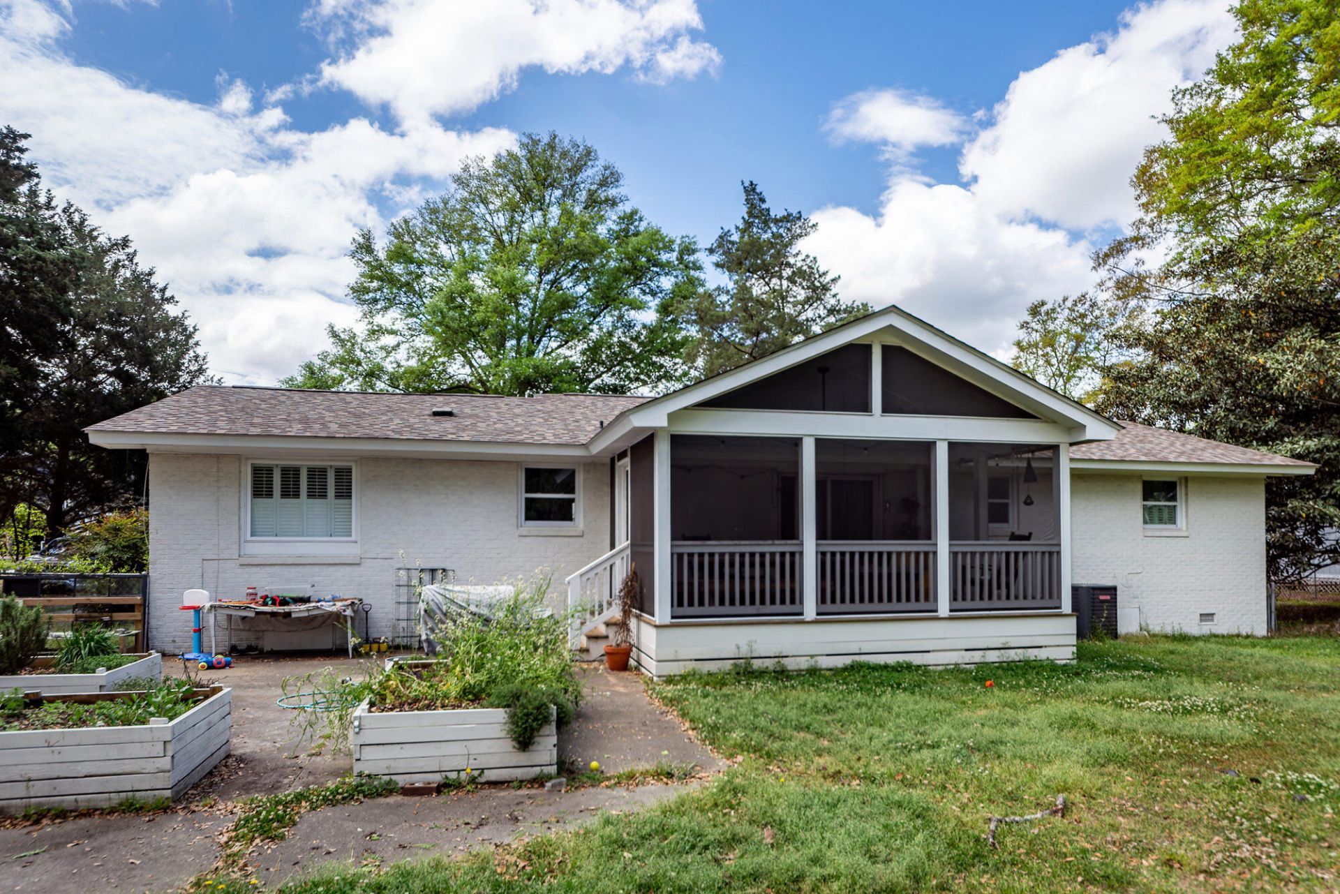 2045 Lake Avenue Photo 33