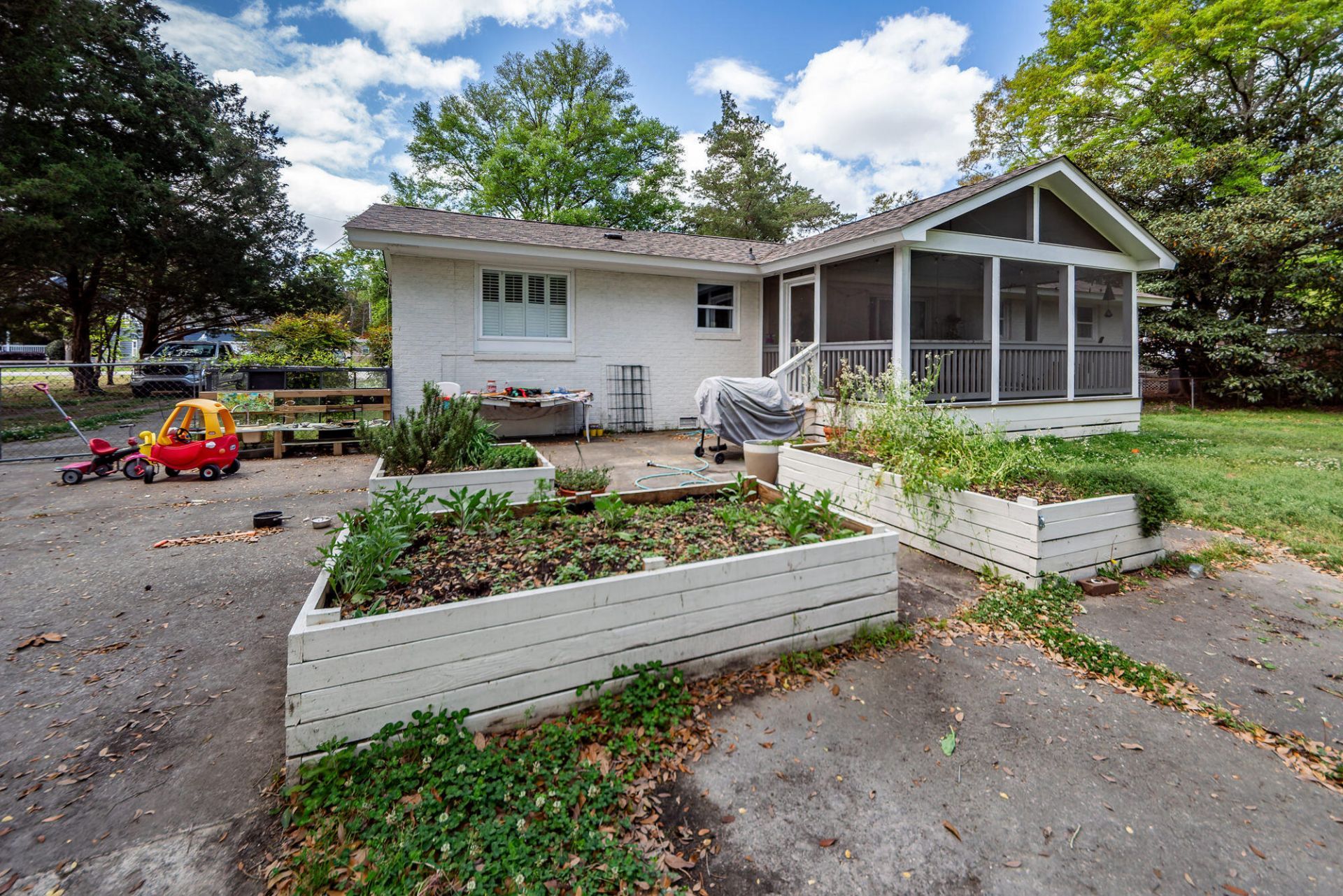 2045 Lake Avenue Photo 34