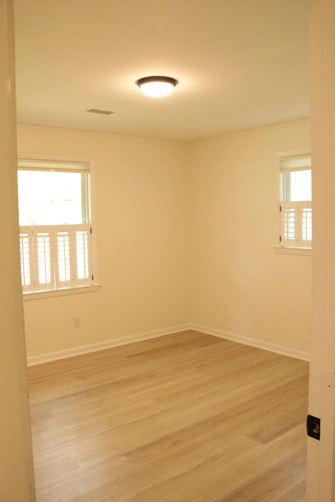 2045 Lake Avenue Photo 34
