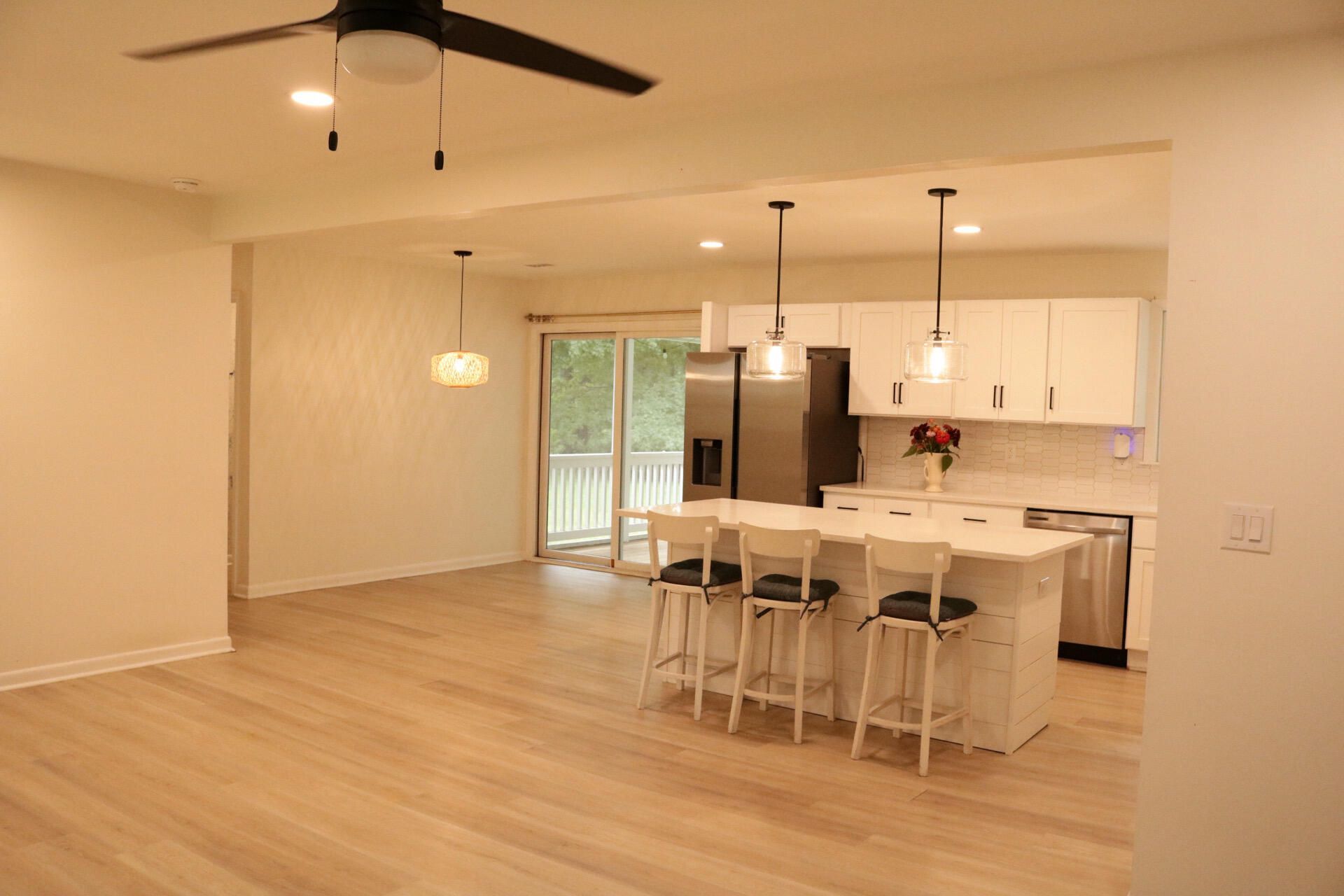 2045 Lake Avenue Photo 4