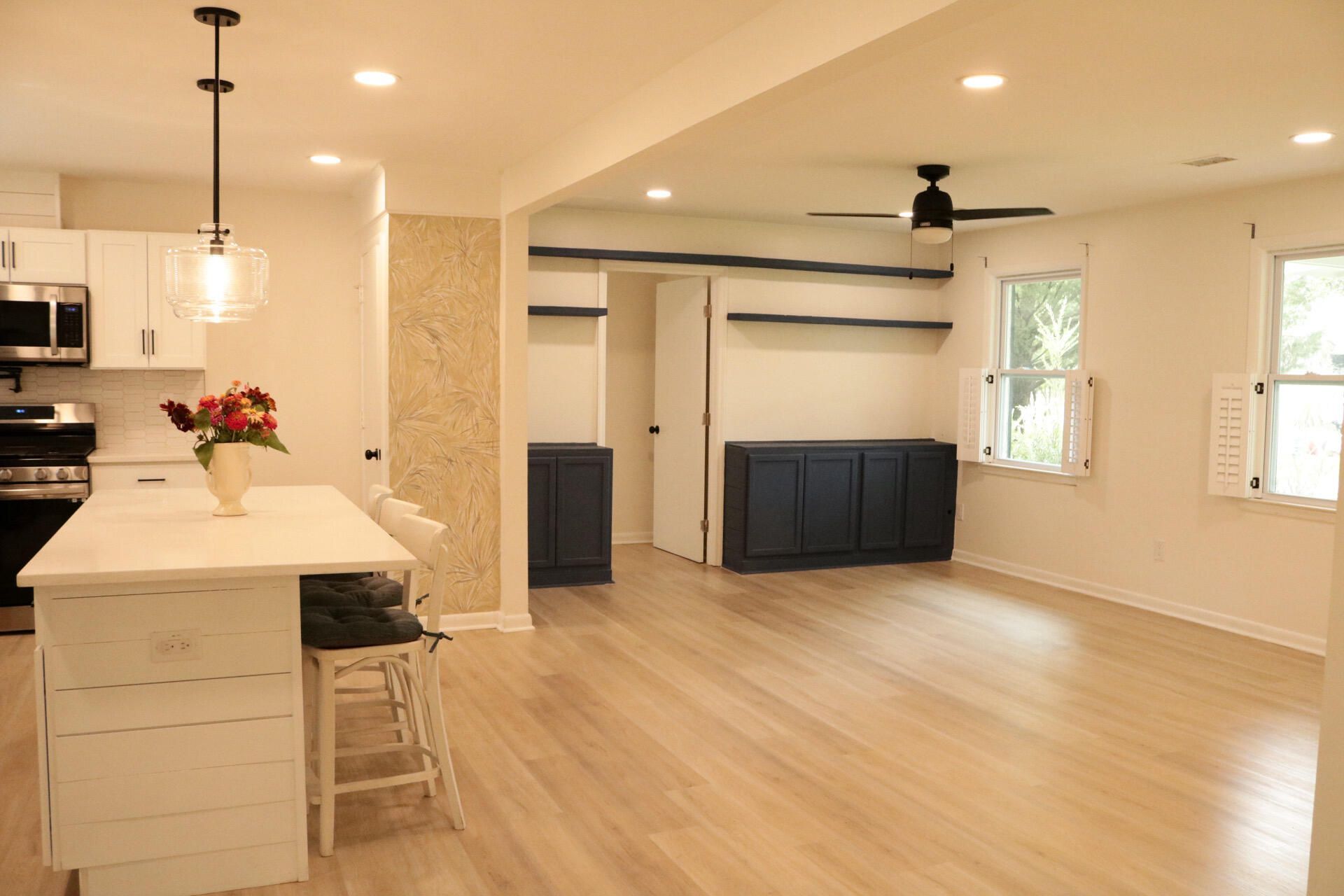 2045 Lake Avenue Photo 5