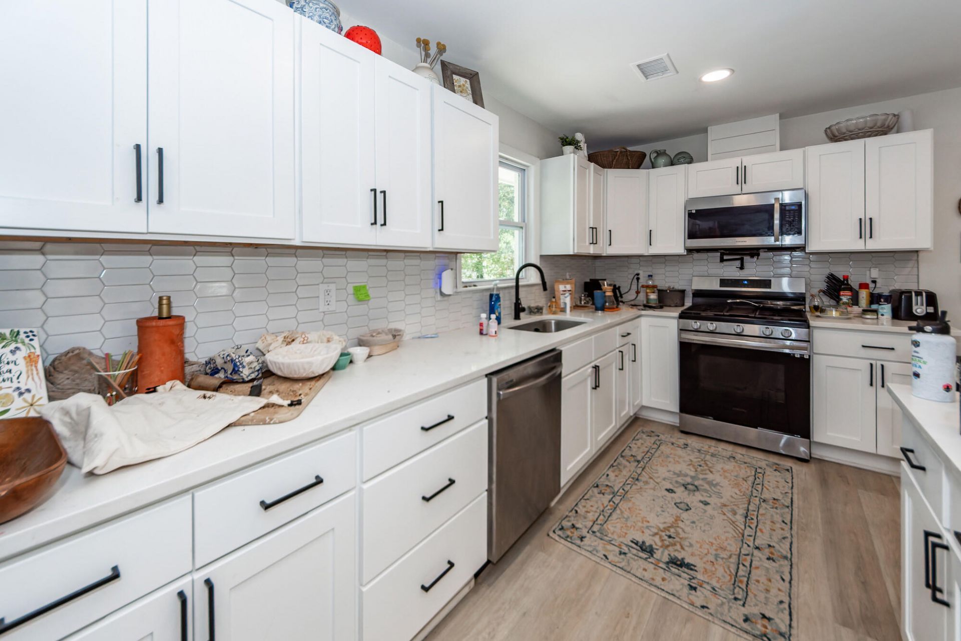 2045 Lake Avenue Photo 9