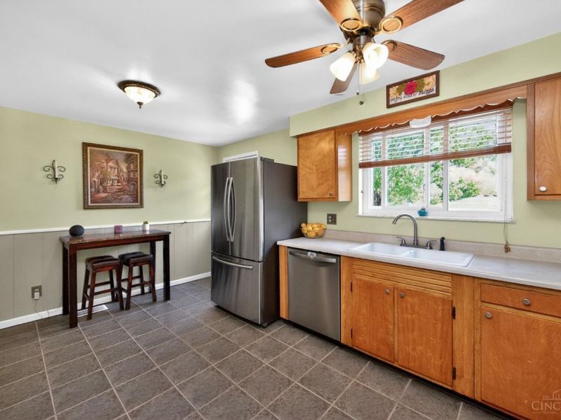 6950 april Drive, Colerain Township, OH 45239 Photo 11