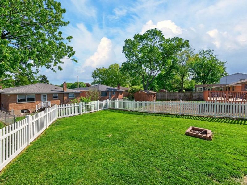 6950 april Drive, Colerain Township, OH 45239 Photo 48