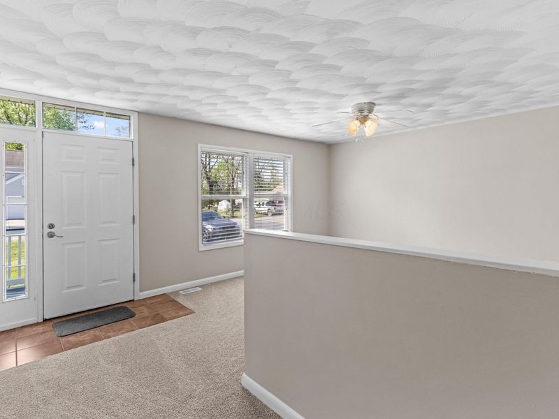 3698 Earl Avenue, Columbus, OH 43219 Photo 4