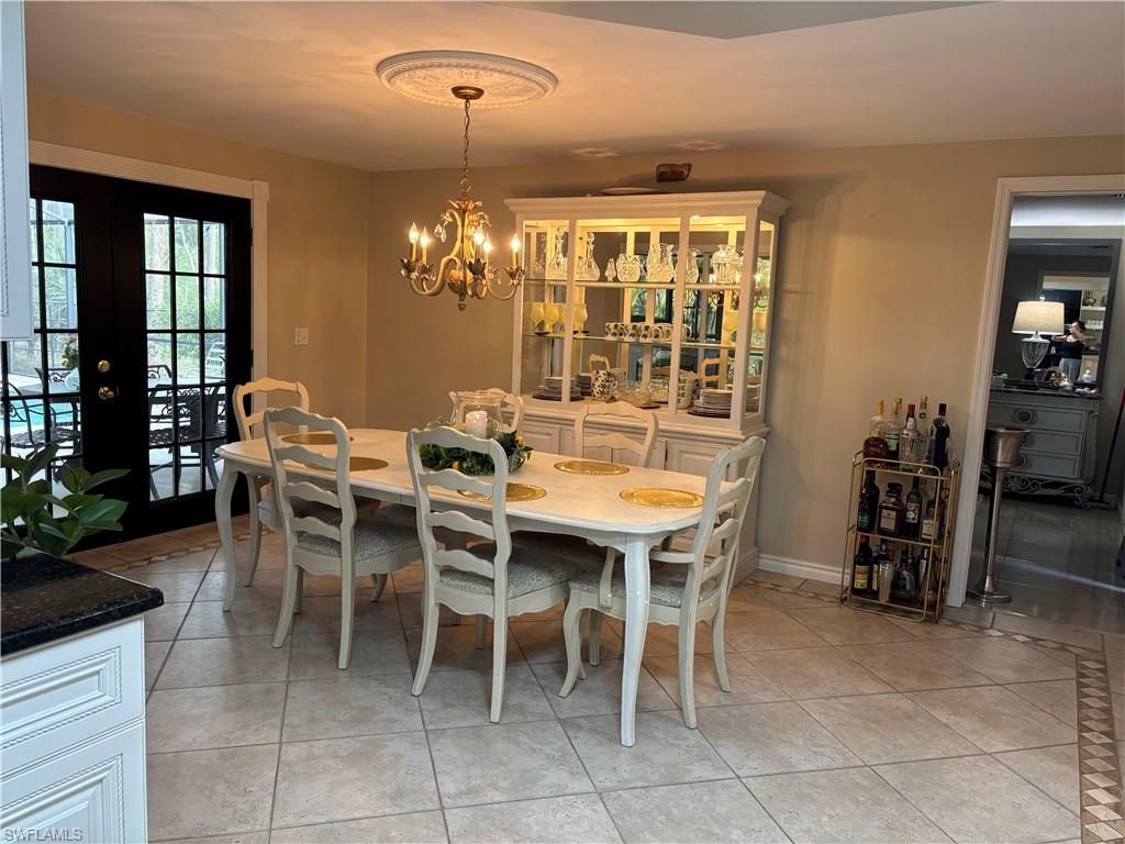 1156 Oakes Blvd, Naples, FL 34119 Photo