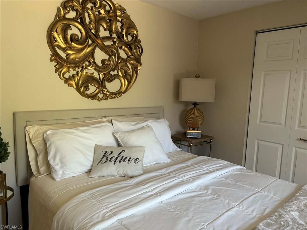 1156 Oakes Blvd, Naples, FL 34119 Photo