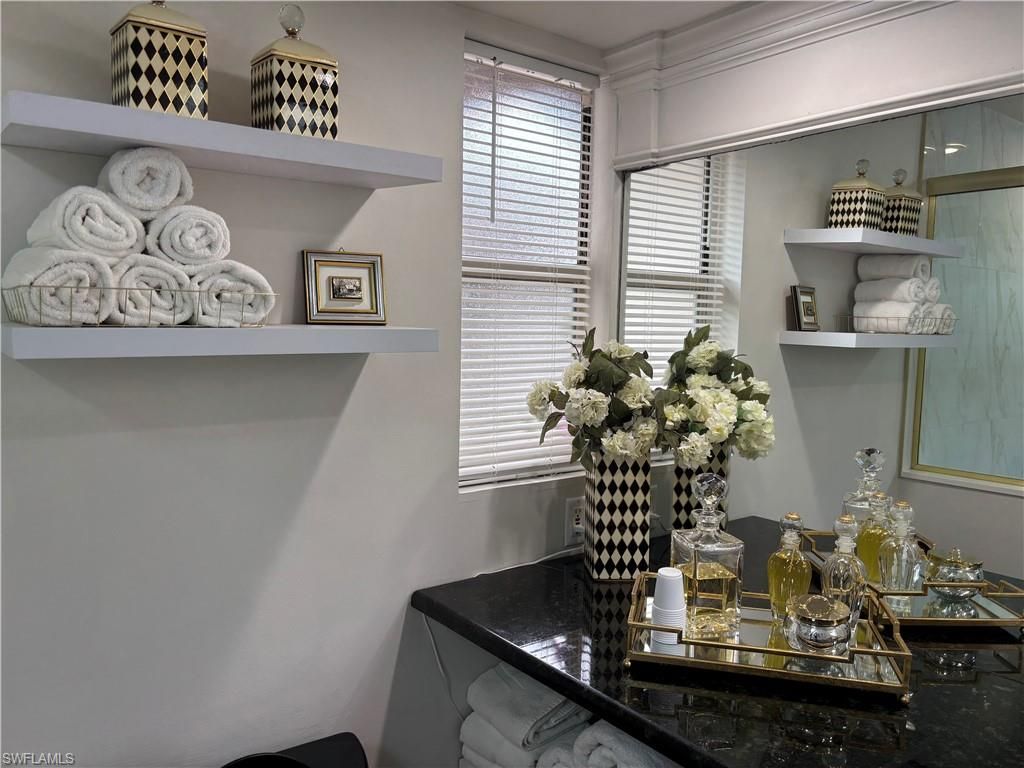 1156 Oakes Blvd, Naples, FL 34119 Photo