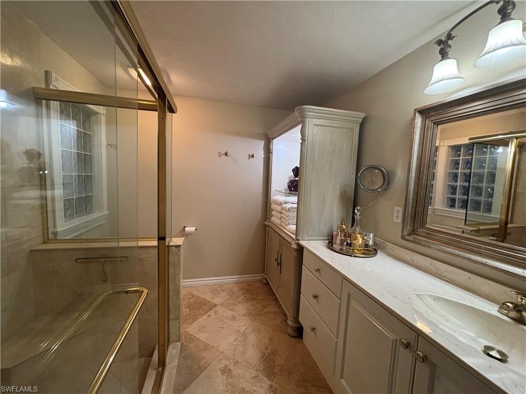 1156 Oakes Blvd, Naples, FL 34119 Photo