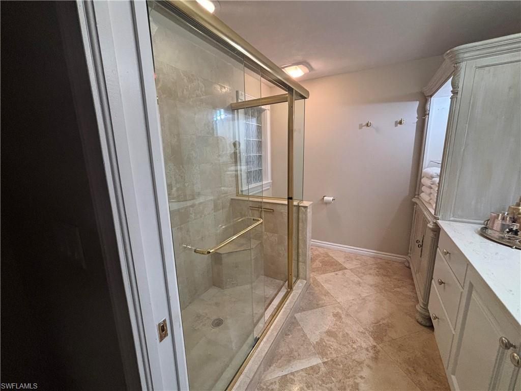 1156 Oakes Blvd, Naples, FL 34119 Photo