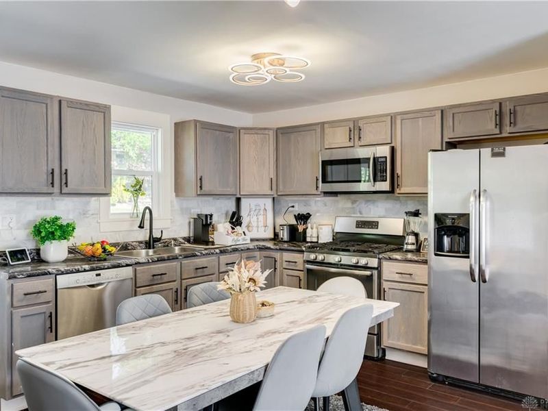 11449 Framingham Drive, Forest Park, OH 45240 Photo 15