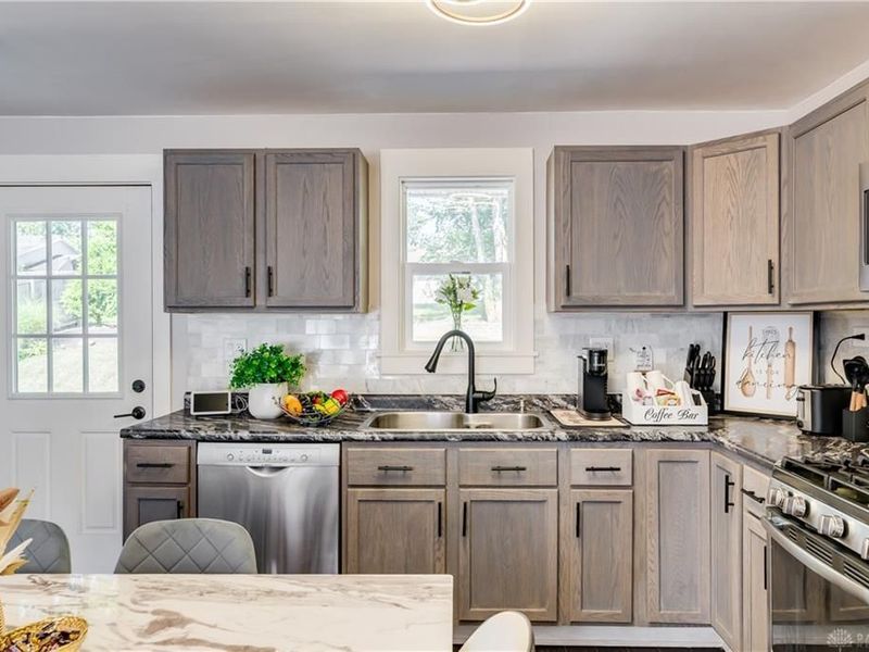 11449 Framingham Drive, Forest Park, OH 45240 Photo 16