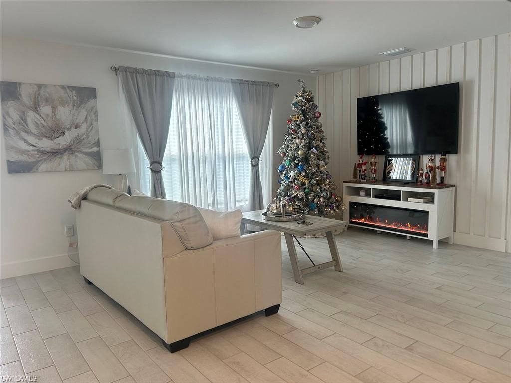 4314 Garden Blvd , Cape Coral, FL 33909 Photo