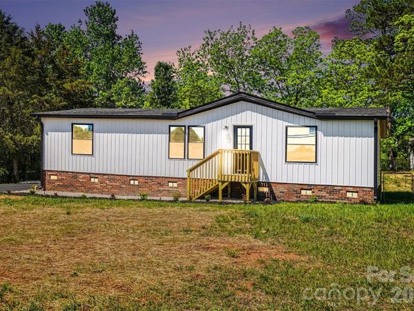212 S Upright Street, Landis, NC 28088