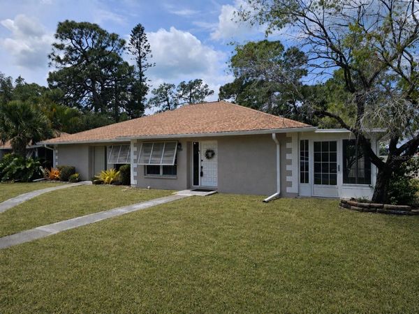 659 N JEFFERSON AVENUE , Unit 659, SARASOTA, FL 34237