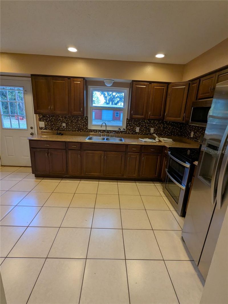 37544 Tucker Road, Zephyrhills, FL 33541 Photo