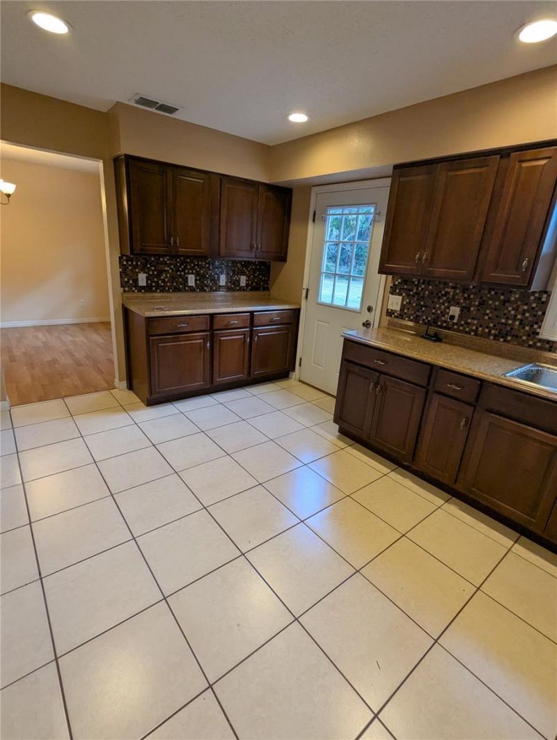 37544 Tucker Road, Zephyrhills, FL 33541 Photo