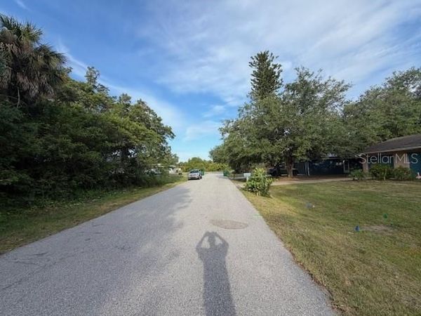 21447 DRANSON AVENUE , PORT CHARLOTTE, FL 33952