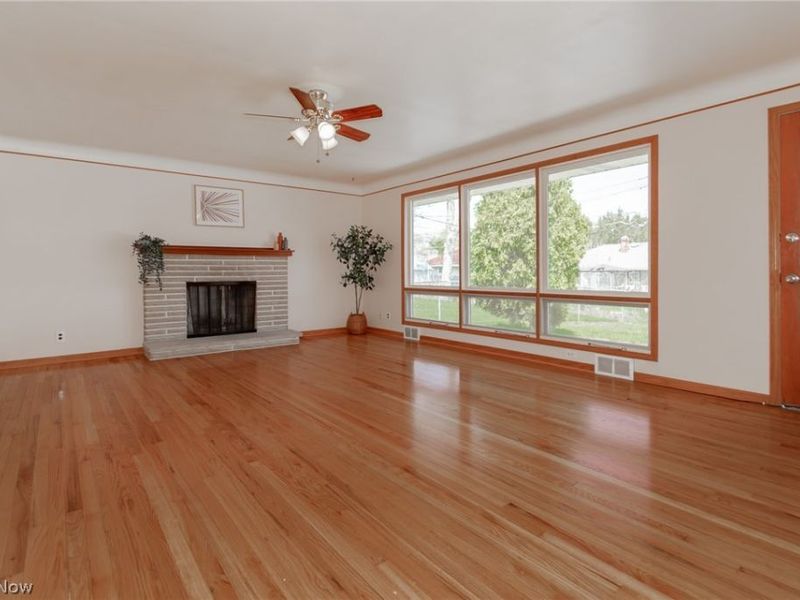 2784 Burden Drive , Parma, OH 44134 Photo 2