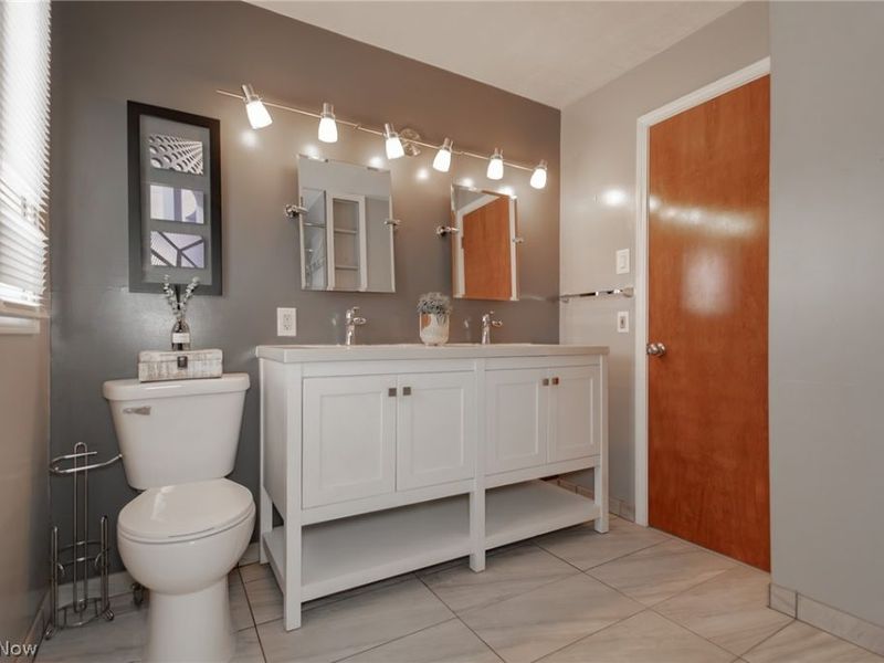 2784 Burden Drive , Parma, OH 44134 Photo 28