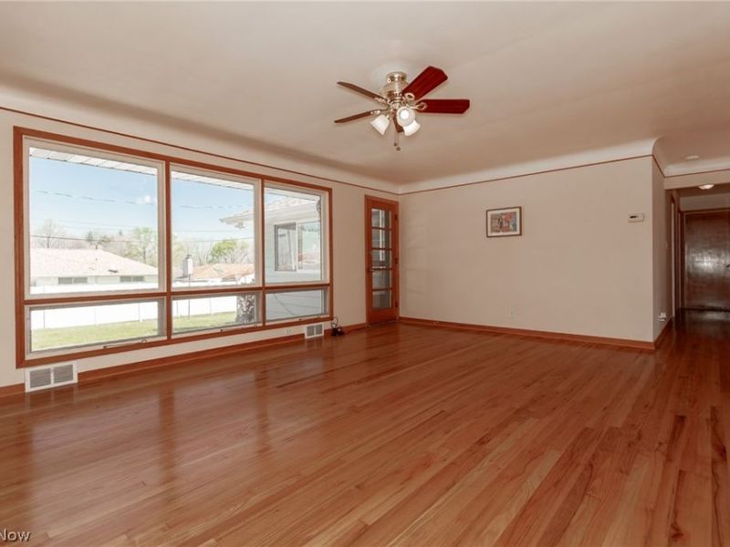 2784 Burden Drive , Parma, OH 44134 Photo 3