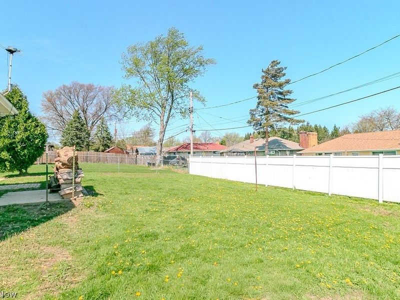 2784 Burden Drive , Parma, OH 44134 Photo 35