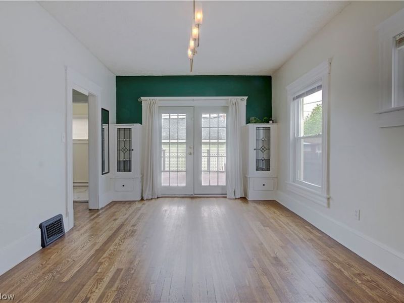 4096 W 160th Street , Cleveland, OH 44135 Photo 4