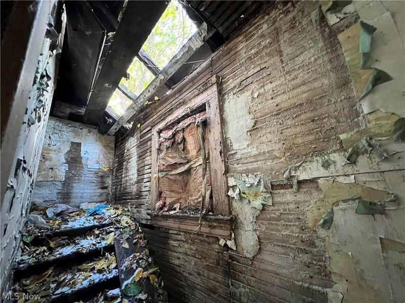 5996 Engel Avenue , Cleveland, OH 44127 Photo 7