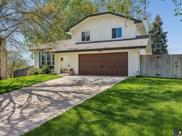 12958 Miami Circle , Omaha, NE 68164