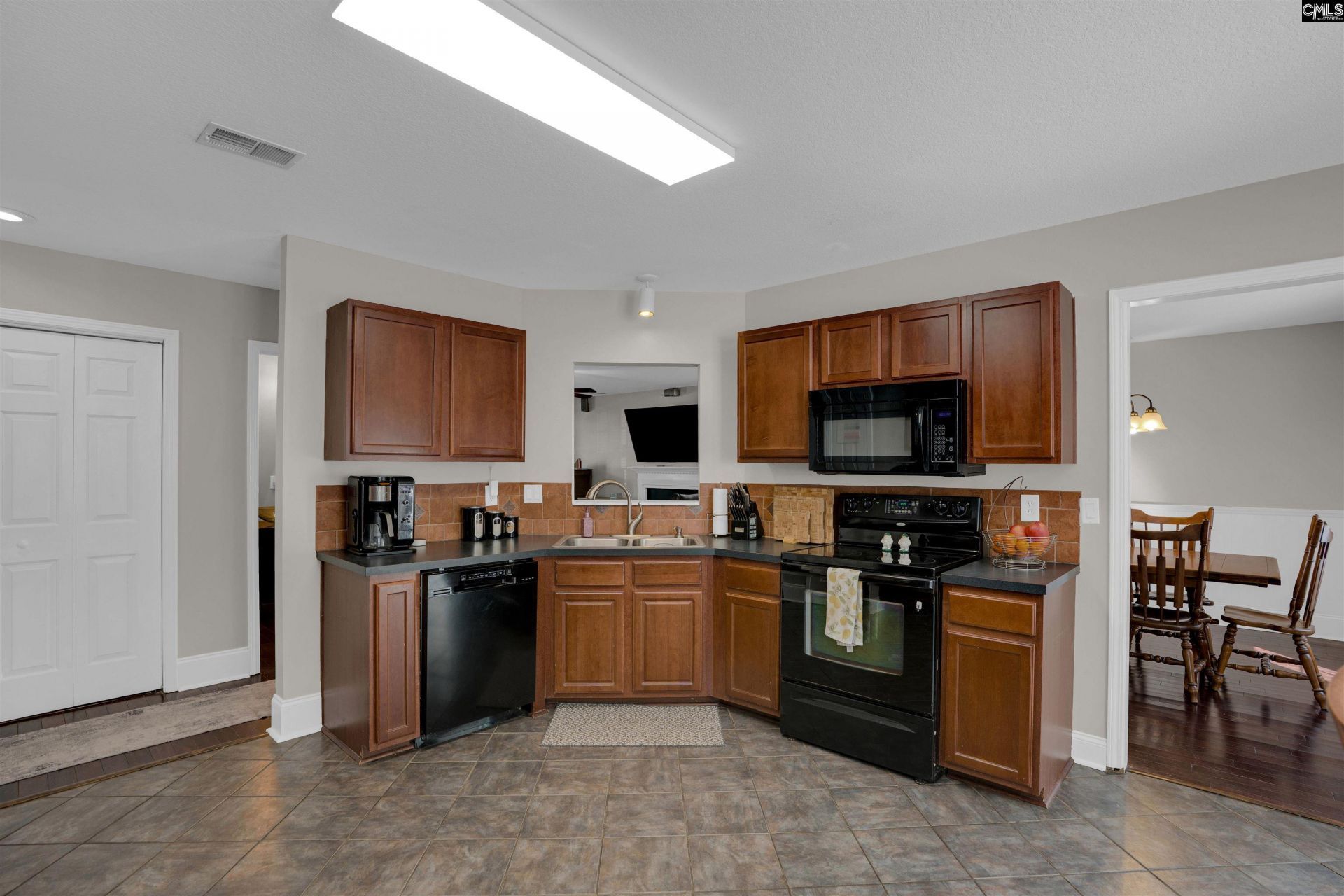 221 Foxport Drive  Photo 15