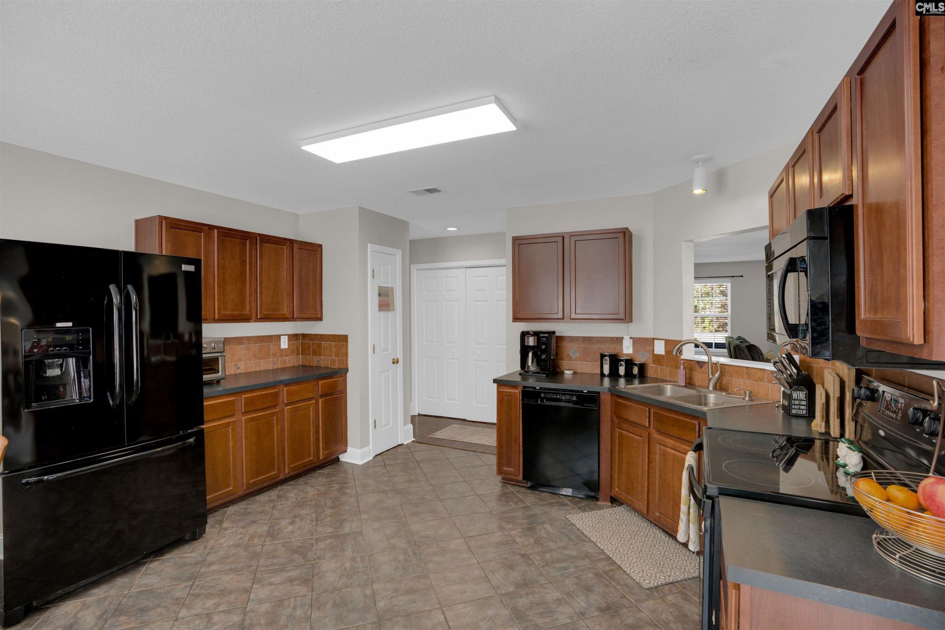 221 Foxport Drive  Photo 16