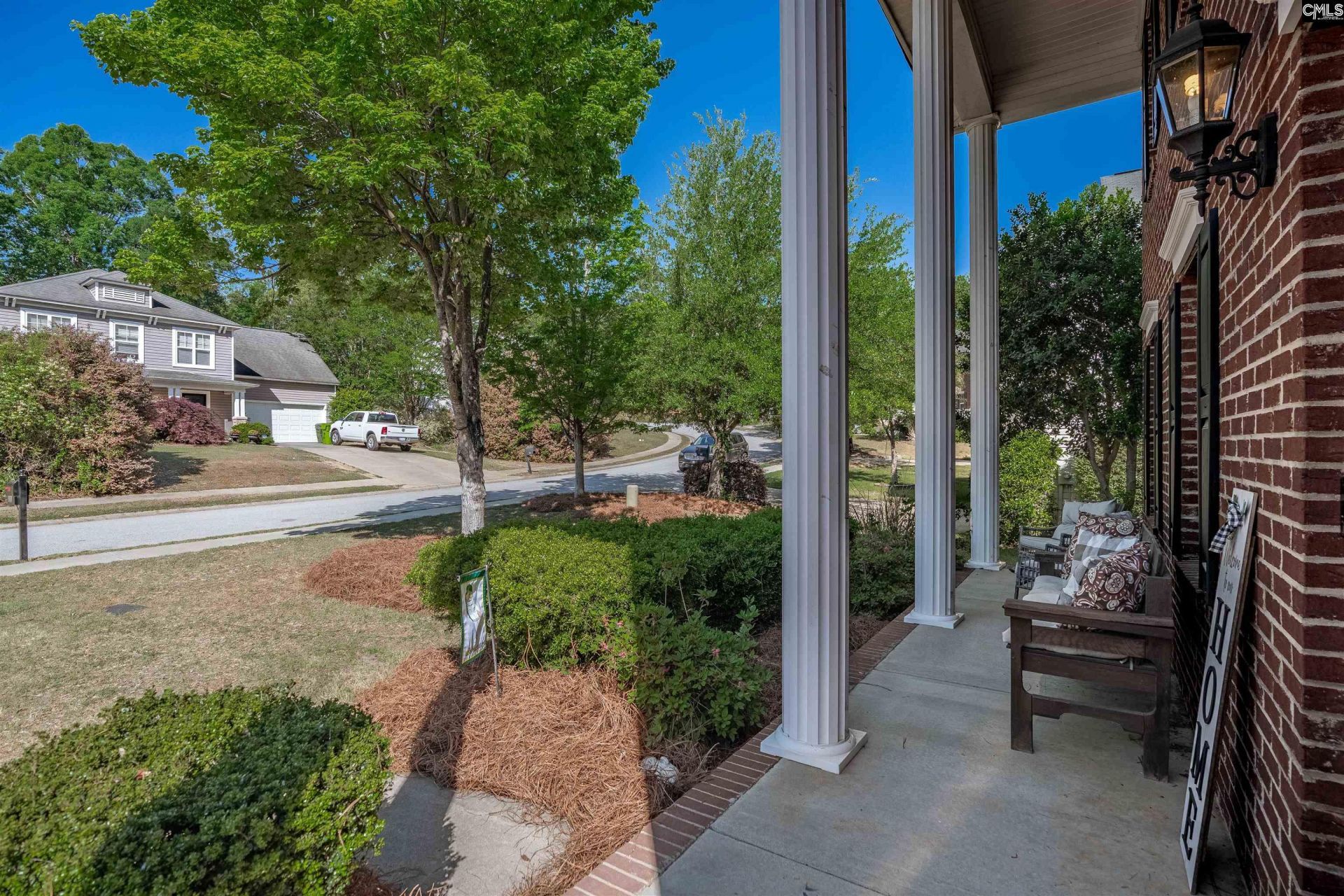 221 Foxport Drive  Photo 4