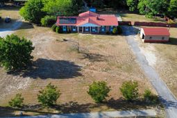 358 Wildwood Lane photo 4