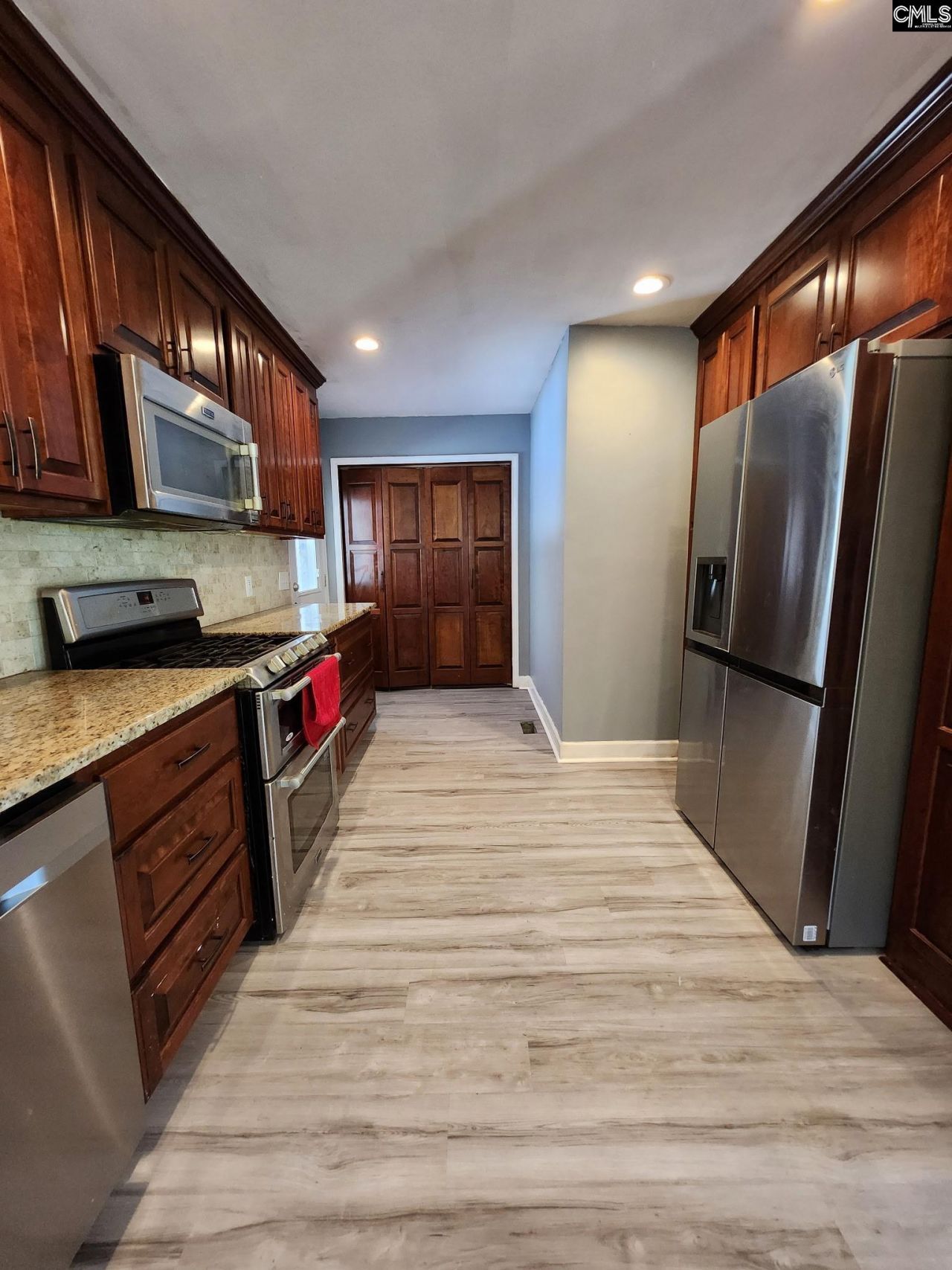 358 Wildwood Lane Photo 8
