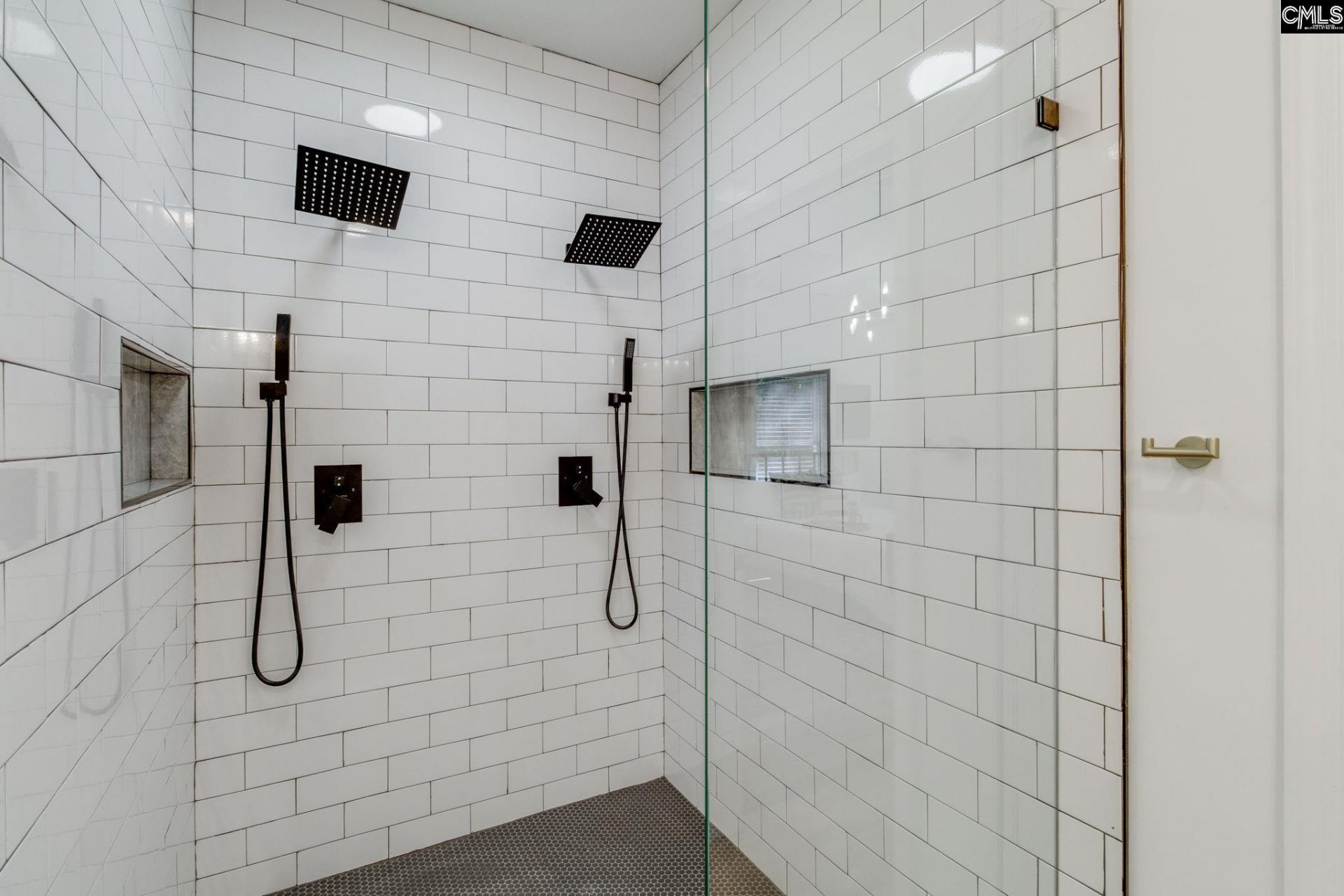 108 Scotland Court Photo 23