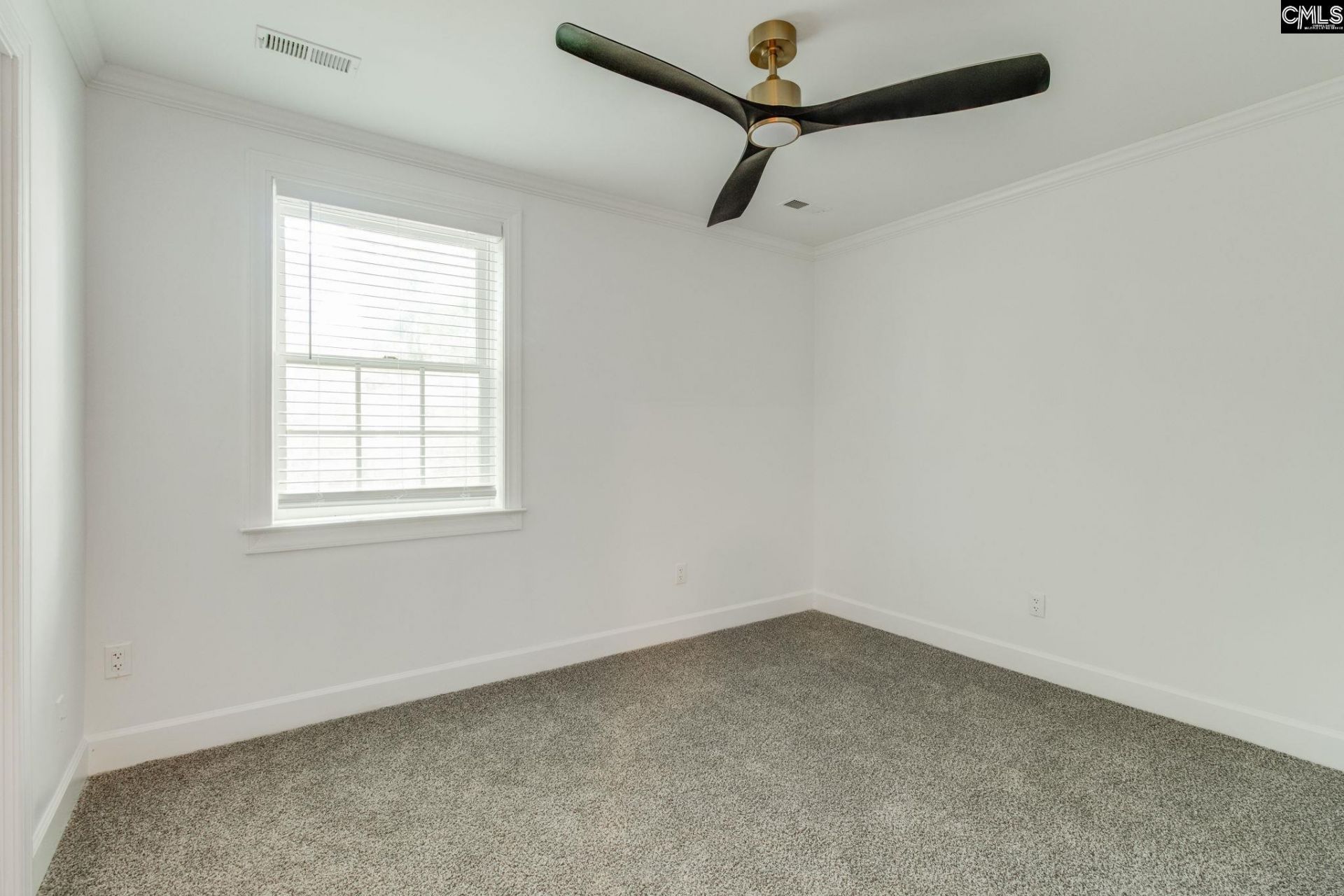 108 Scotland Court Photo 31