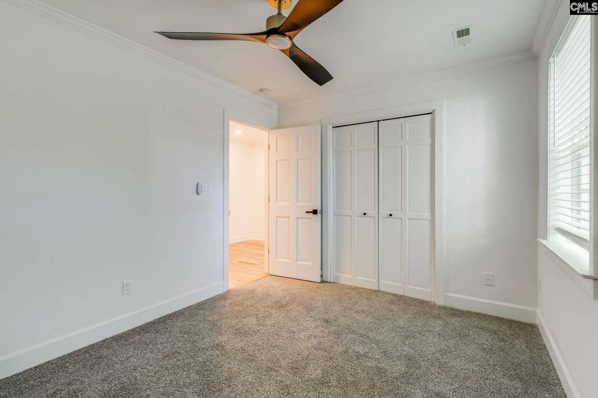 108 Scotland Court Photo 32