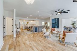 108 Scotland Court photo 4