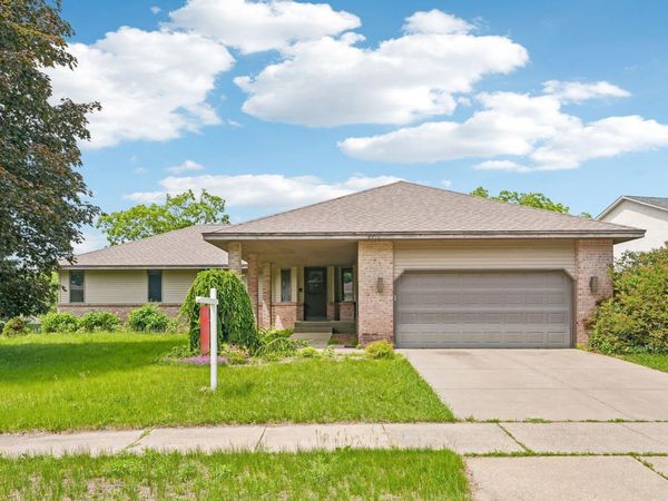 8912 Vincent Place, Bloomington, MN 55431