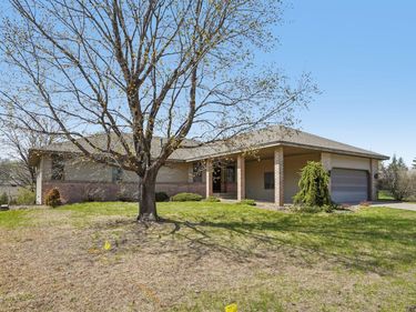 8912 Vincent Place, Bloomington, MN 55431