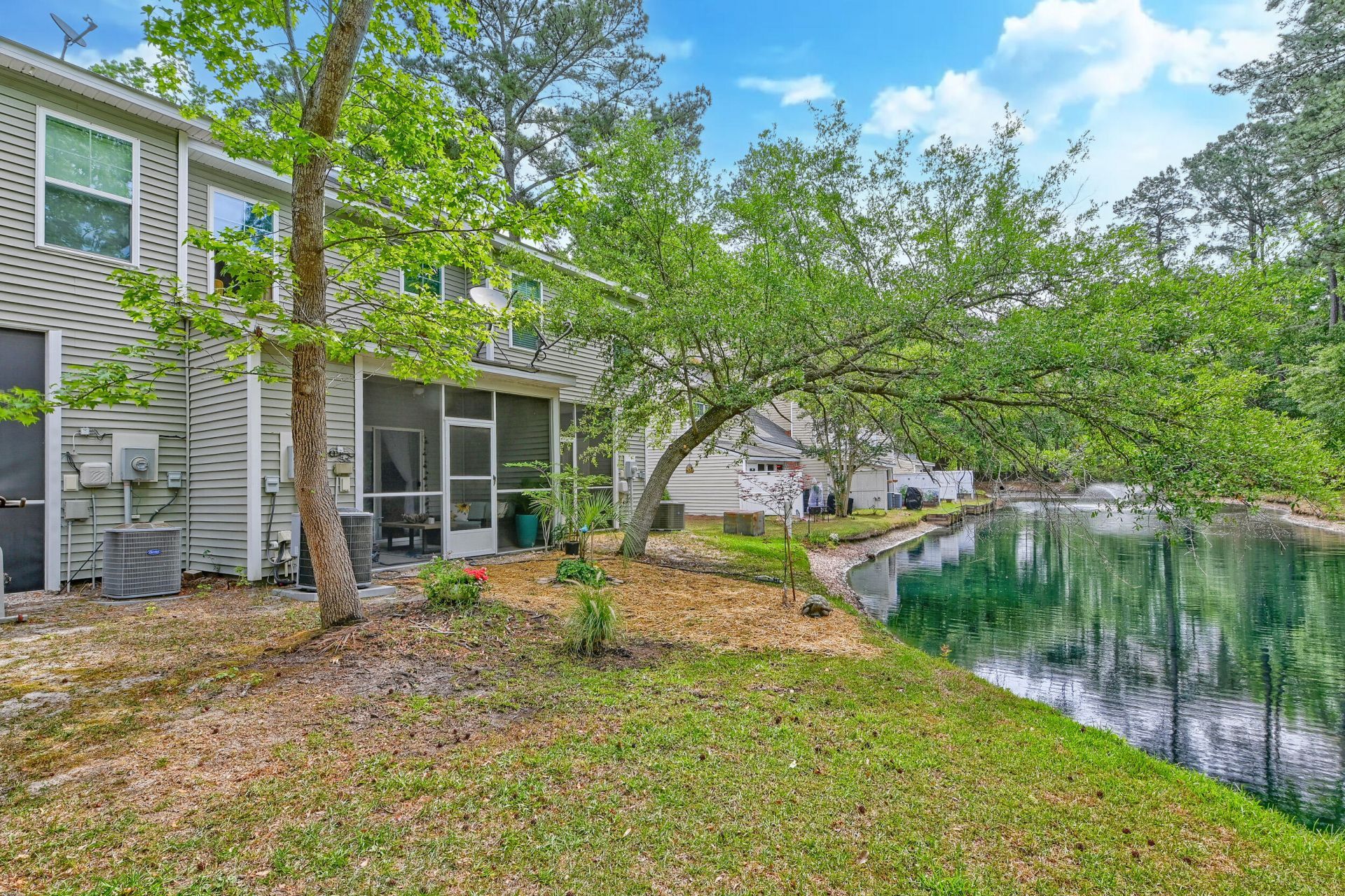 7891 Champion Way Photo 13