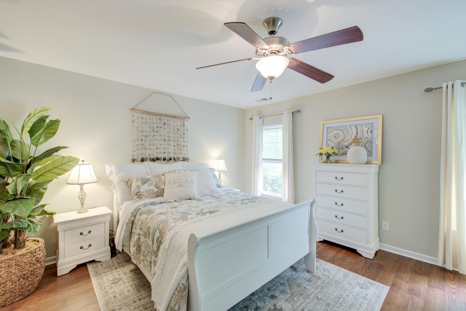 7891 Champion Way Photo 17