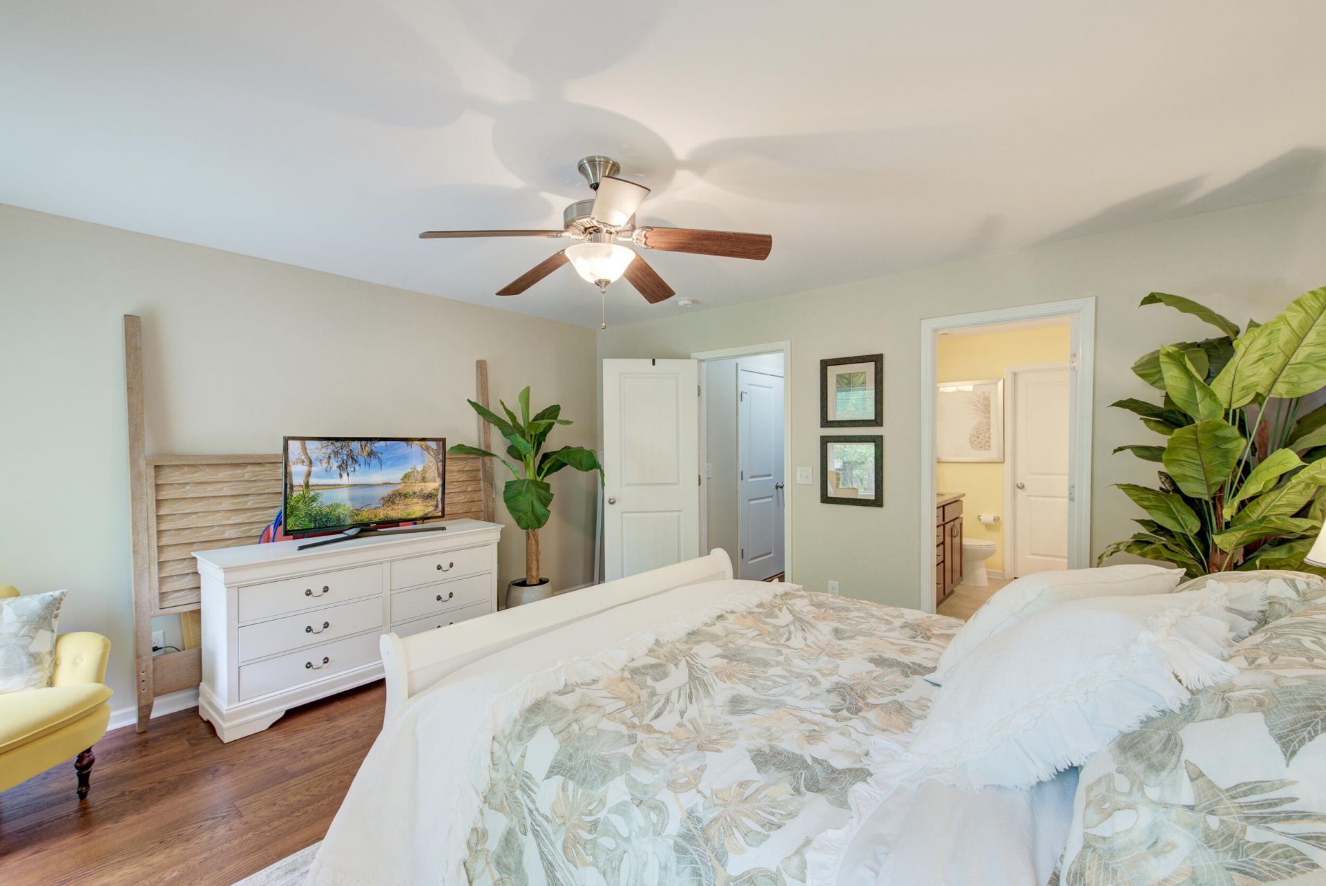 7891 Champion Way Photo 19