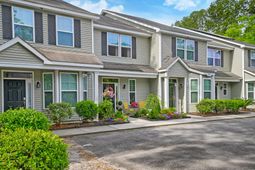 7891 Champion Way photo 4